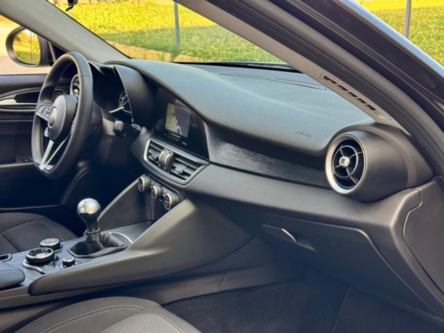 ALFA ROMEO Giulia usata, con Servosterzo