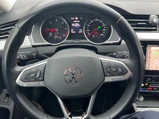 VOLKSWAGEN Passat Variant usata, con Fendinebbia