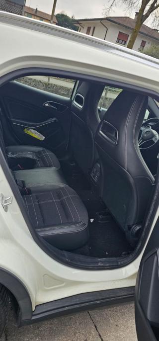 MERCEDES-BENZ GLA 200 usata, con Lettore CD