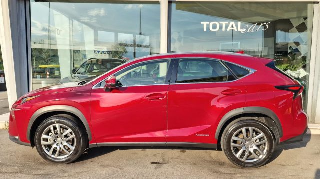 LEXUS NX 300h usata, con Alzacristalli elettrici