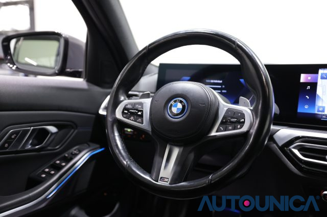 BMW 320 usata, con Luci diurne