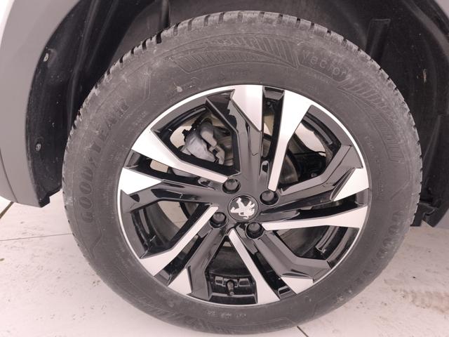 PEUGEOT 2008 usata, con Specchietti laterali elettrici