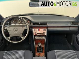 MERCEDES-BENZ E 200 usata, con ESP
