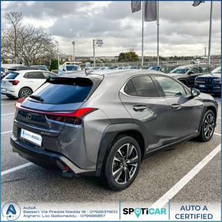 LEXUS UX 250h usata, con Alzacristalli elettrici