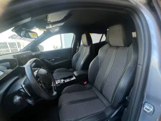 PEUGEOT 2008 usata, con Sensori di parcheggio posteriori