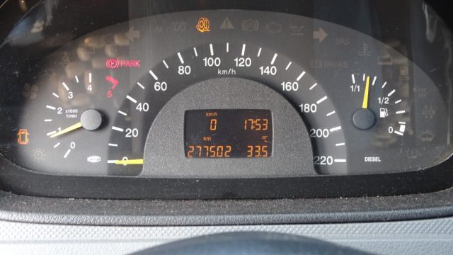 MERCEDES-BENZ Vito usata 87