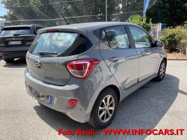 HYUNDAI i10 usata, con Airbag