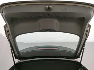 VOLKSWAGEN T-Roc usata, con USB