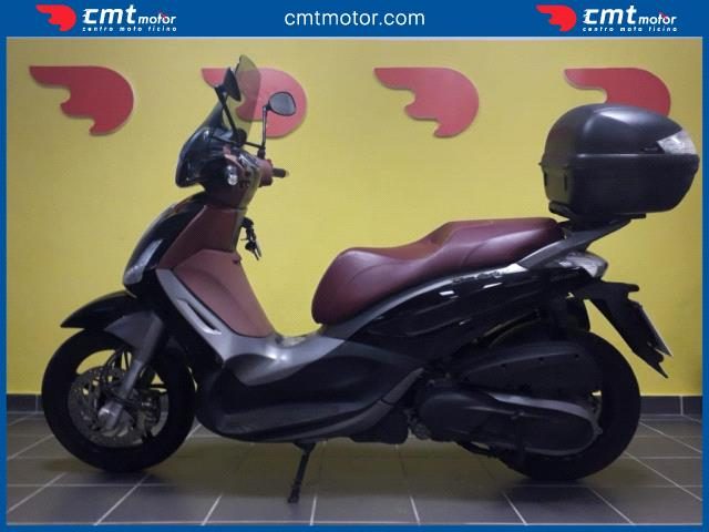 PIAGGIO Beverly 350 usata 3