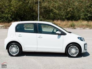 VOLKSWAGEN up! usata, con Boardcomputer