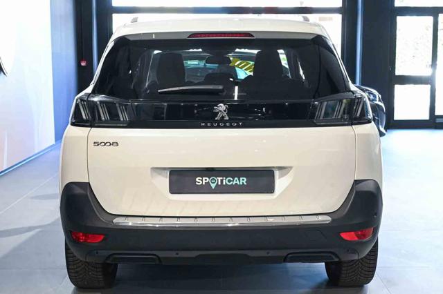 PEUGEOT 5008 usata, con Autoradio