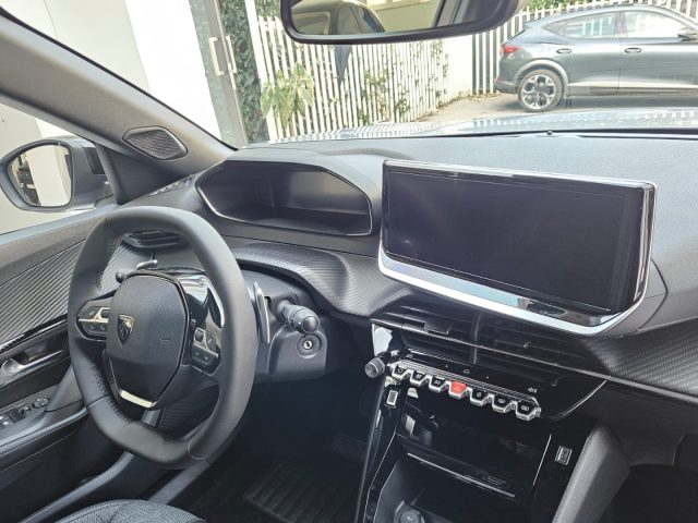 PEUGEOT 2008 usata, con Cruise Control
