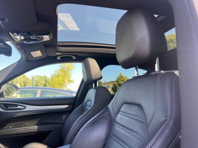 ALFA ROMEO Stelvio usata, con Controllo automatico clima