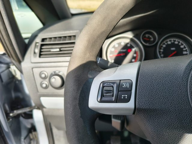 OPEL Zafira usata, con Chiusura centralizzata