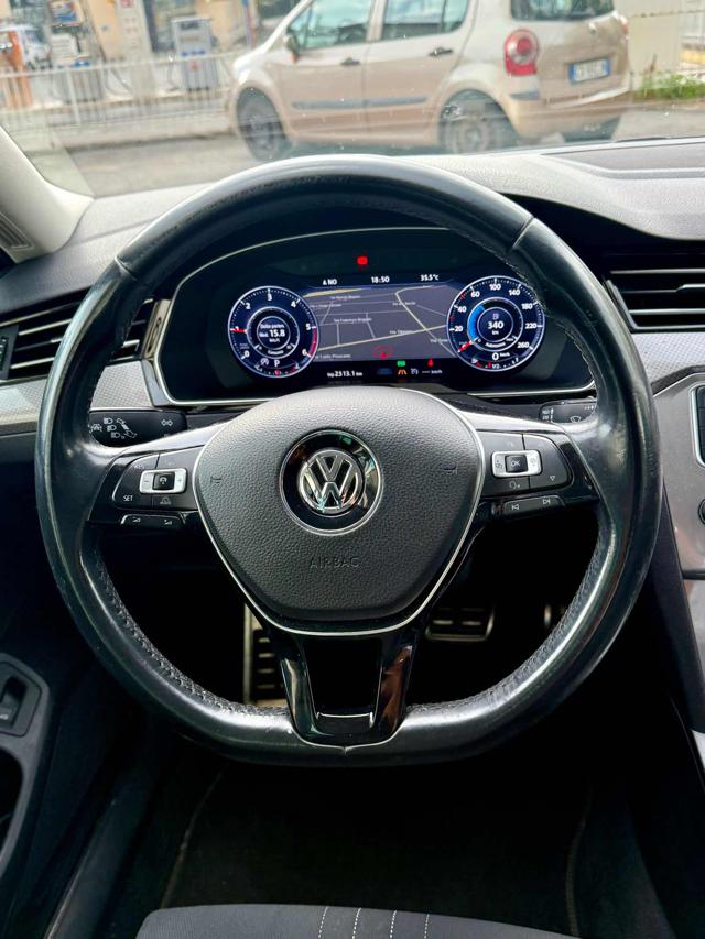 VOLKSWAGEN Passat usata, con Cruise Control