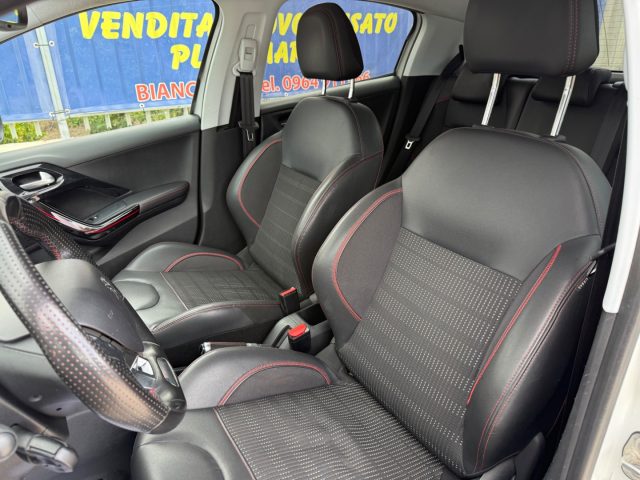 PEUGEOT 208 usata, con Specchietti laterali elettrici