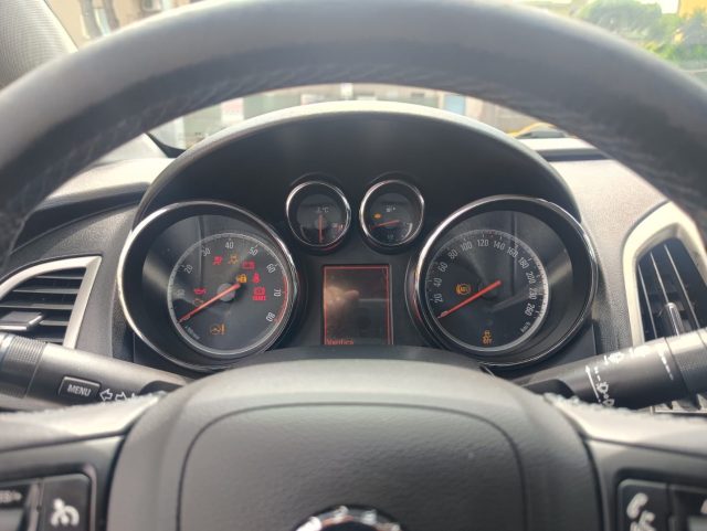 OPEL Astra usata, con Controllo automatico clima