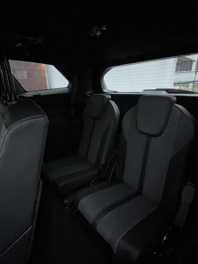 PEUGEOT 5008 usata, con Cruise Control