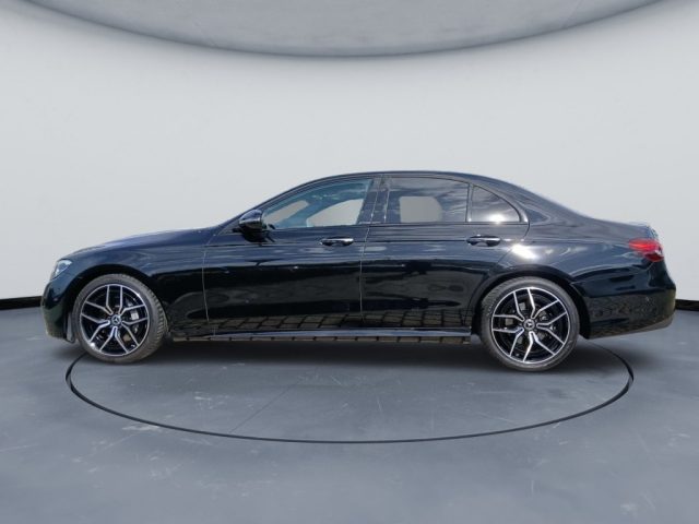 MERCEDES-BENZ E 220 usata, con Alzacristalli elettrici
