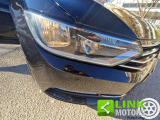 VOLKSWAGEN Passat Variant usata, con ESP