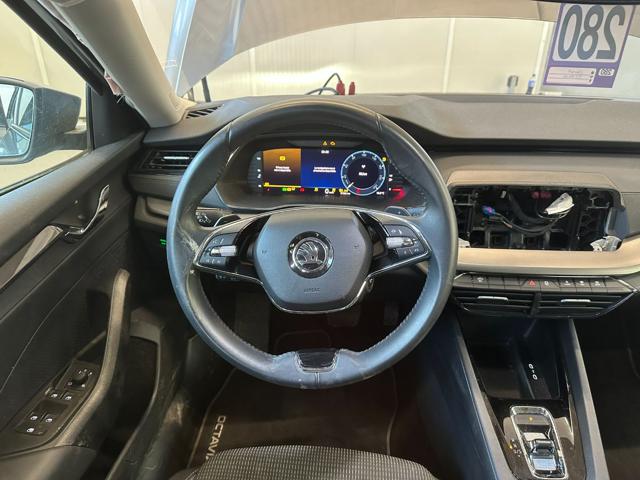 SKODA Octavia usata, con Park Distance Control