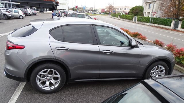 ALFA ROMEO Stelvio usata, con Chiusura centralizzata