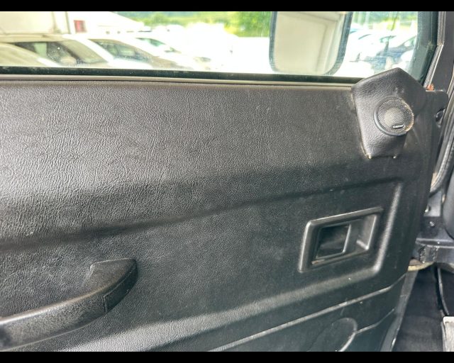 LAND ROVER Defender usata 22