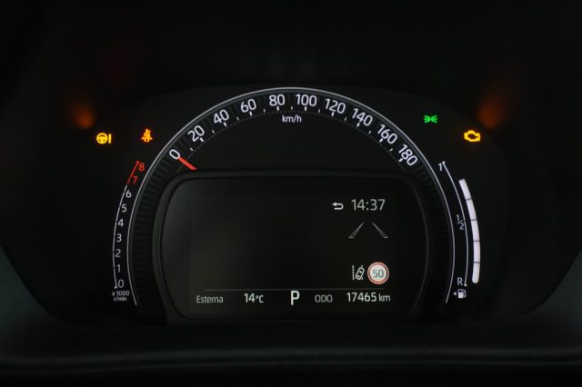 TOYOTA Aygo X usata 5