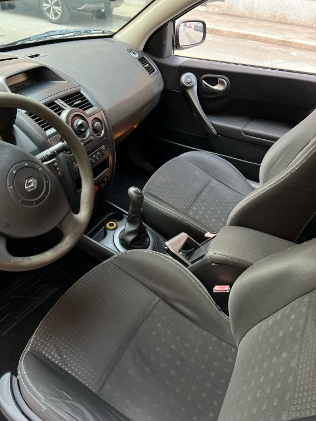 RENAULT Megane usata, con Bracciolo