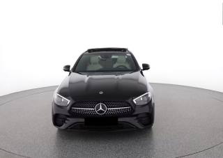 MERCEDES-BENZ E 220 usata, con Cerchi in lega