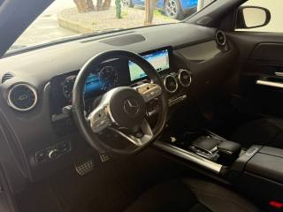 MERCEDES-BENZ GLA 200 usata, con Specchietti laterali elettrici