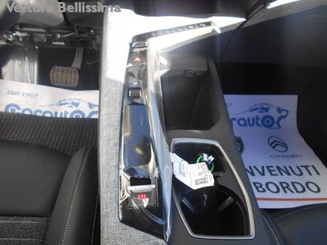 PEUGEOT 3008 usata, con Frenata d