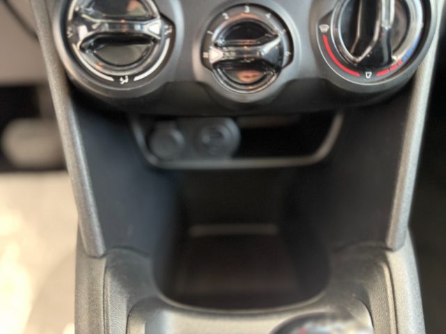 PEUGEOT 208 usata, con Bluetooth