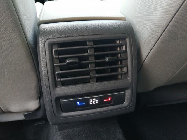 VOLKSWAGEN Golf usata, con USB