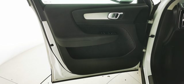 VOLVO XC40 usata 61