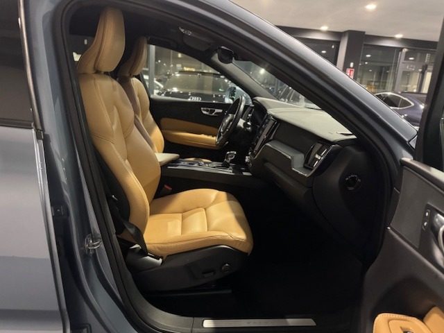 VOLVO XC60 usata, con Lettore CD