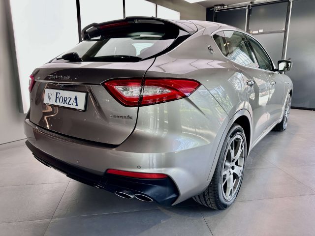MASERATI Levante usata, con Autoradio