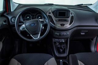 FORD Tourneo Courier usata, con Autoradio digitale