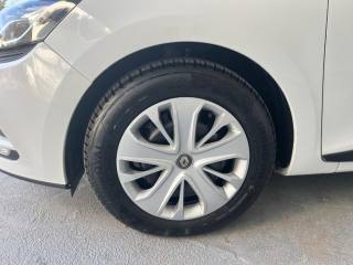 RENAULT Clio usata 17