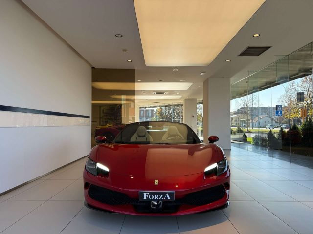FERRARI 296 usata, con Airbag