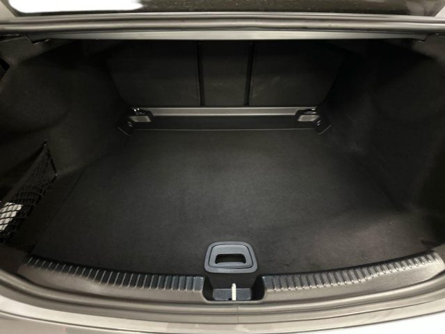 MERCEDES-BENZ C 220 usata, con Chiusura centralizzata