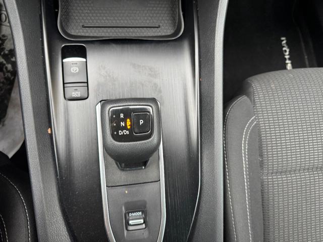 NISSAN Qashqai usata, con USB