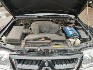 MITSUBISHI Pajero usata, con Regolazione elettrica sedili