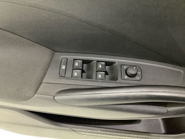 SKODA Fabia usata, con Sensori di parcheggio posteriori