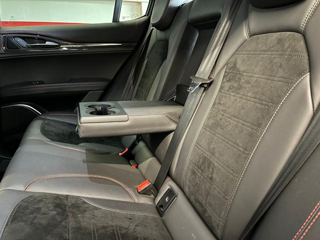 ALFA ROMEO Stelvio usata, con Sedili sportivi