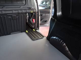 OPEL Combo usata, con Park Distance Control