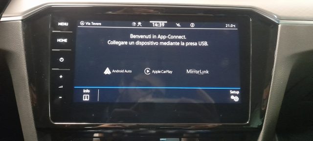 VOLKSWAGEN Passat usata 32