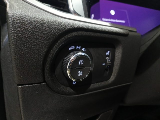 OPEL Grandland usata, con Volante multifunzione