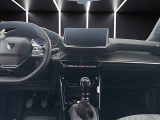 PEUGEOT 2008 usata, con Autoradio digitale