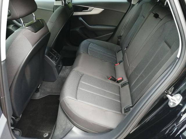 AUDI A4 usata, con Autoradio